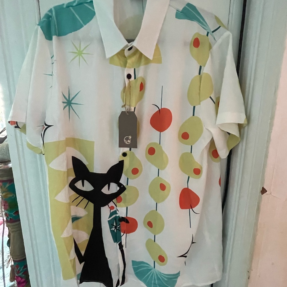 Stylish Cat Print Shirt - Multicolor